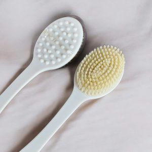 Bàn chải cọ lưng 2 mặt có tay cầm dài Mitsuki 35cm