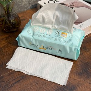 Gói 46 khăn mặt khô dùng 1 lần Komoda 20x20cm